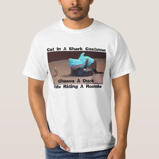 FUNNY T-SHIRT SHARK-CAT CHASING DUCK ON ROOMBA (Front)