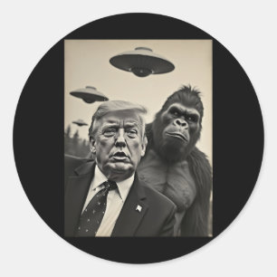Funny Trump Bigfoot Selfie With Ufos Weird Alien  Classic Round Sticker