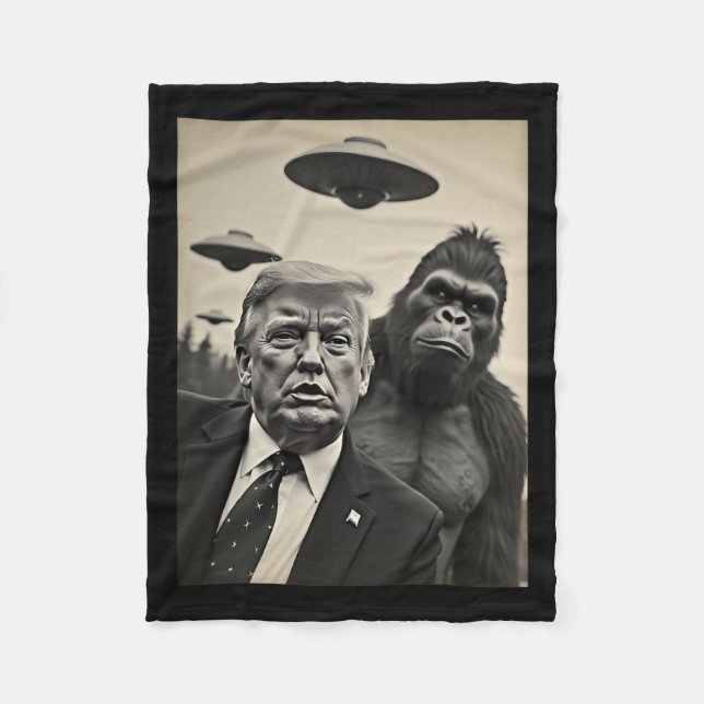Funny Trump Bigfoot Selfie With Ufos Weird Alien  Fleece Blanket (Front)
