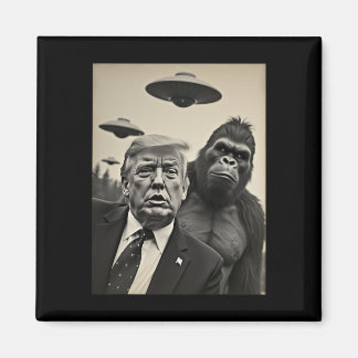 Funny Trump Bigfoot Selfie With Ufos Weird Alien Magnet