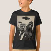Funny Trump Bigfoot Selfie With Ufos Weird Alien