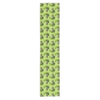 Funny Vegan Design - Cartoon Broccoli Green Short Table Runner