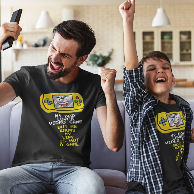 Funny Yellow Portable Father's Day Greeting Black T-Shirt (Creator Uploaded)
