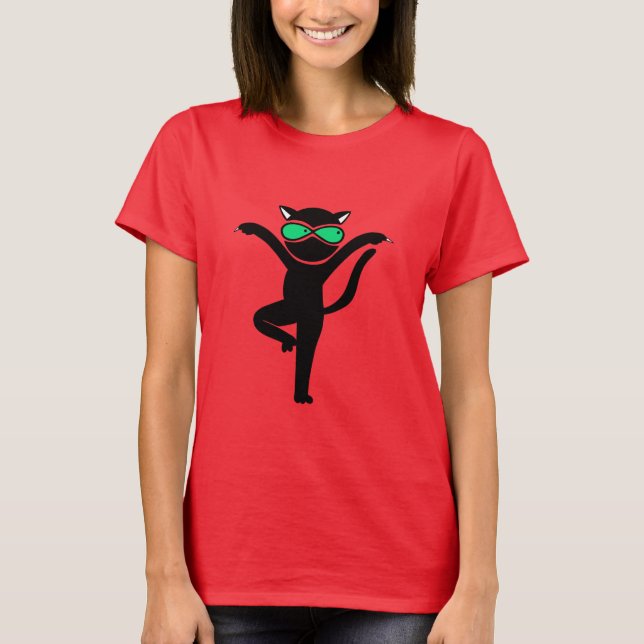 Funny Yoga Cat Pose Humor Cute Cat Yoga Instructor T-Shirt (Front)