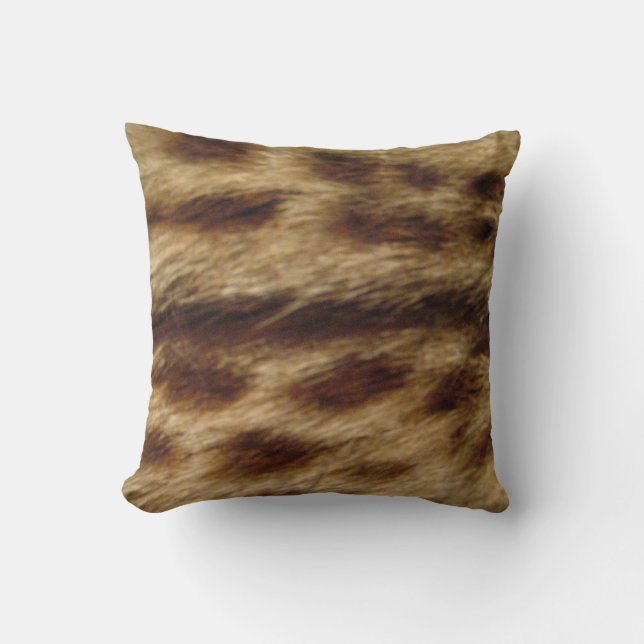 Fur Throw Pillow (Front)