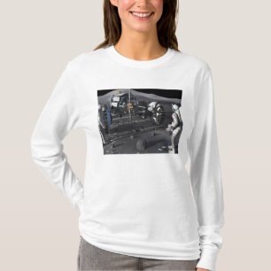 Future space exploration missions T-Shirt