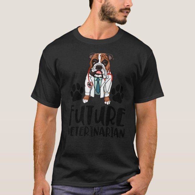 Future Veterinarian Bulldog  Women Love Doggy Doct T-Shirt (Front)