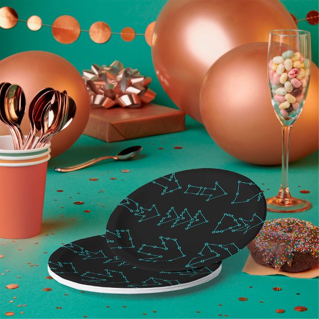 Futuristic Tech Arrow Circuit Design Paper Plates (Creator Uploaded)