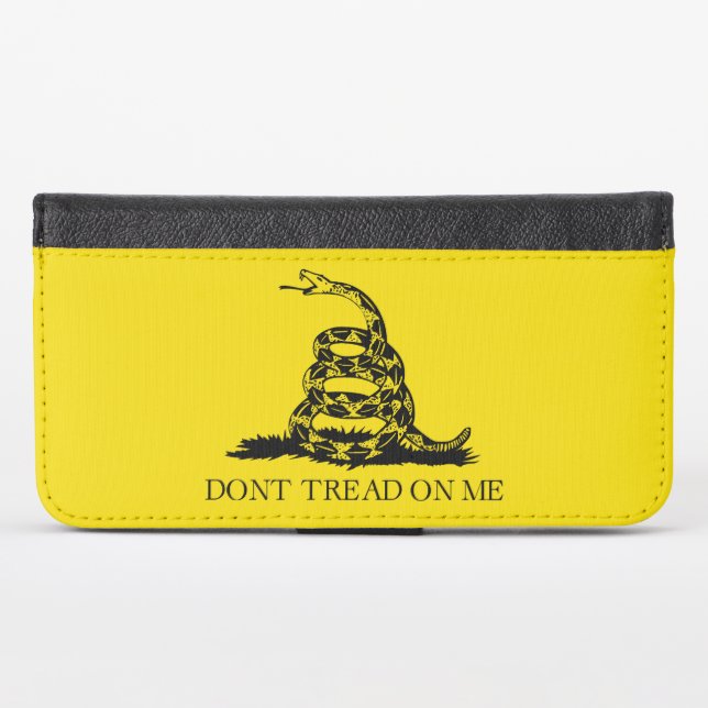 Gadsden Rattlesnake Flag: Revolutionary War 1776 iPhone Wallet Case (Front (Horizontal))