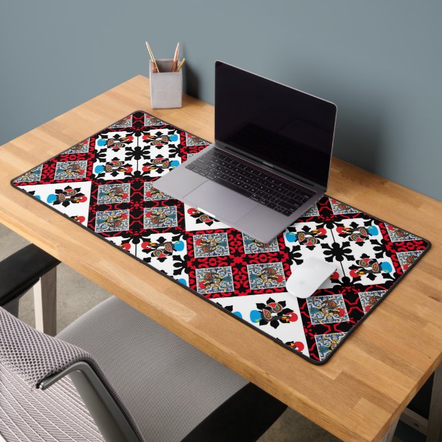 Galo de Barcelos, Portugal Desk Mat (Office 2)