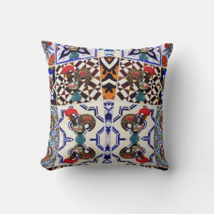 Galo de Barcelos, Portugal Throw Pillow