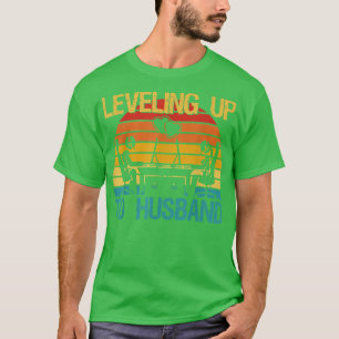 Gamer Engagement Future Mr & Mrs Leveling Up To Hu T-Shirt
