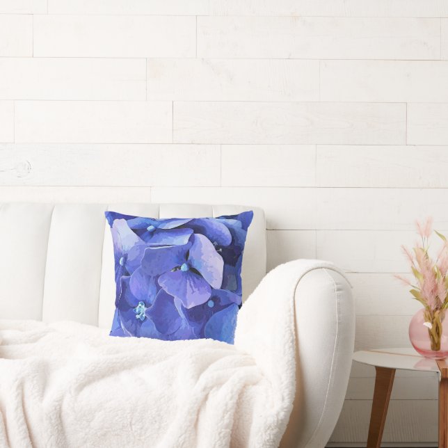 GARDEN FLOWERS THROW PILLOW (Couch)