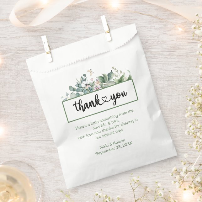 Garden Wedding Personalized White Favor Bags (Clipped)