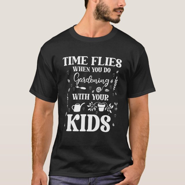 Gardener Flowers  Plants Garden Gardening Mom T-Shirt (Front)