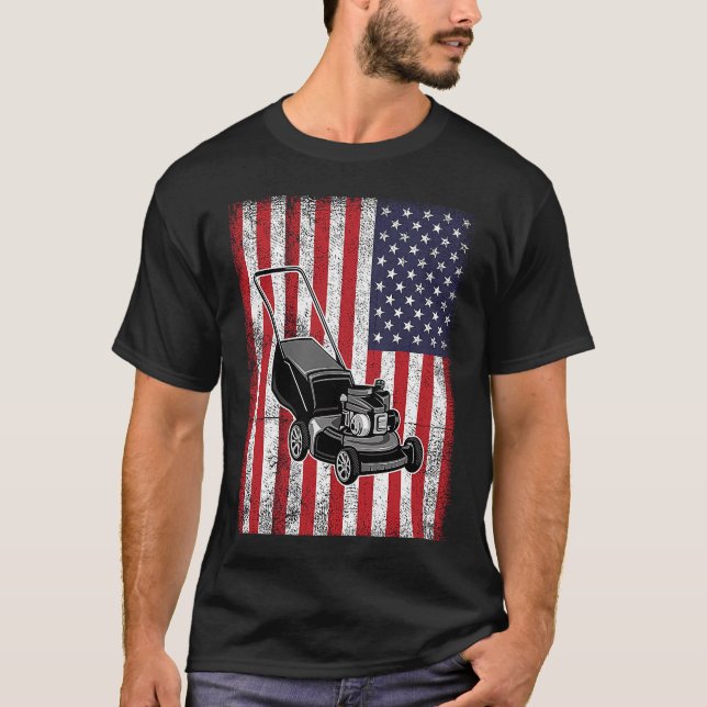 Gardener Lawn Mower USA American Flag Proud Landsc T-Shirt (Front)