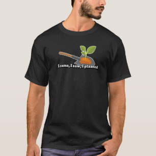 Gardener Planting In Planter Shovel  Quote Gardeni T-Shirt