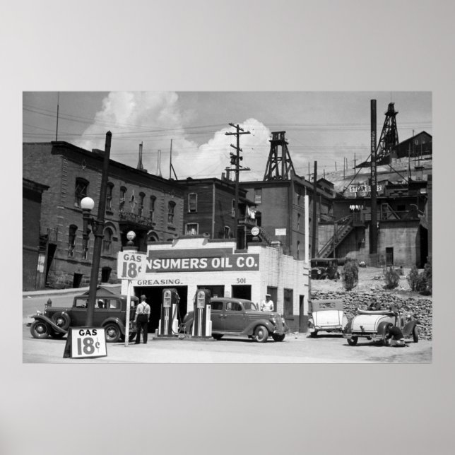 Gas Station, 1939 Poster (Front)