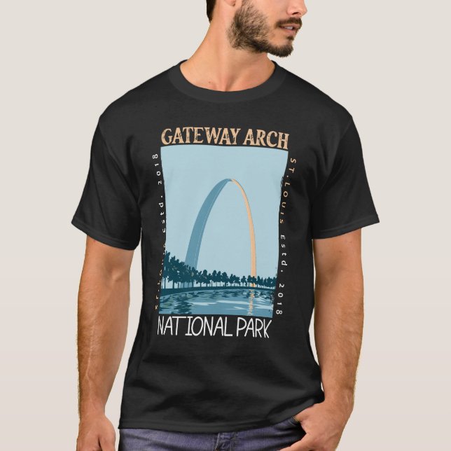 Gateway Arch National Park Distressed T-Shirt (Front)