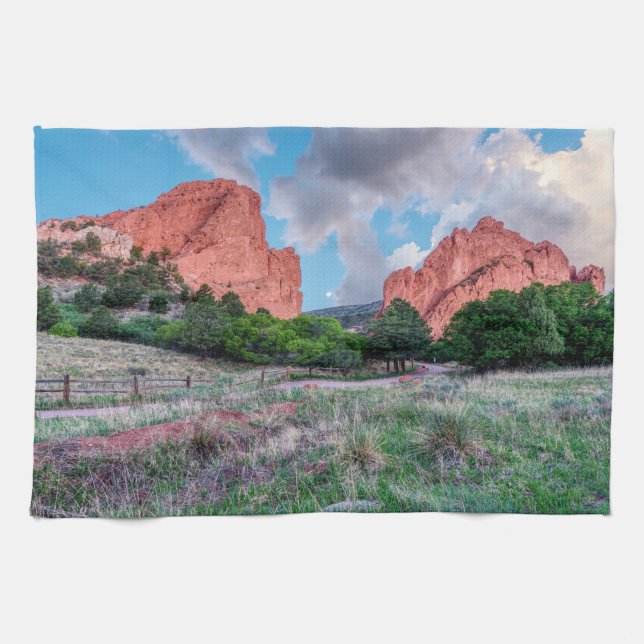 Gateway Rocks Garden Of The Gods Kitchen Towel (Horizontal)