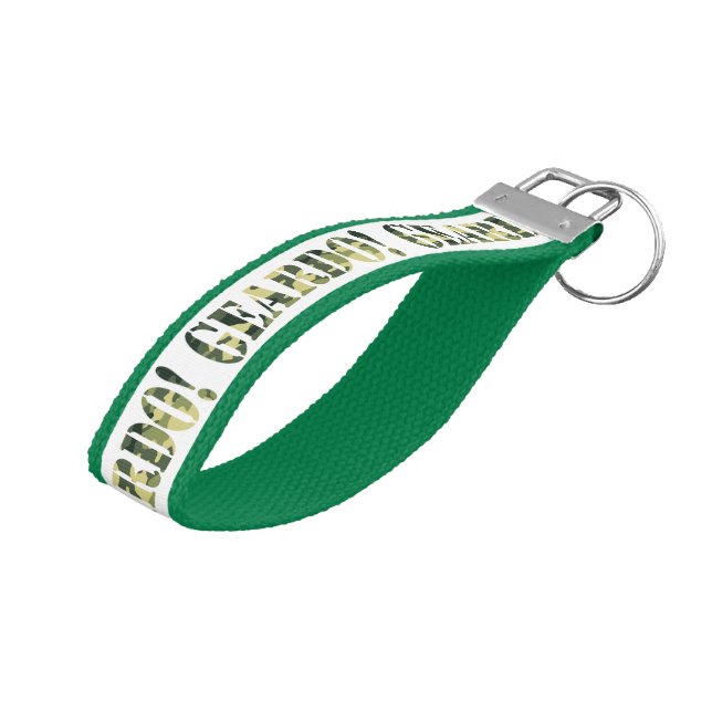 GEARDO! CAMO / CAMOUFLAGE WRIST KEYCHAIN (Angled Up)
