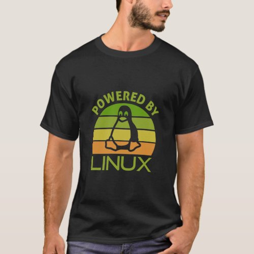 Geek Linux powered by penguin nerd saying T_Shirt