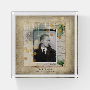 Gentleman Vintage design with quote Paperweight