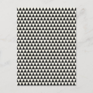 GEO23 BLACK WHITE TRIANGLE SHAPES PATTERNS DIGITA POSTCARD