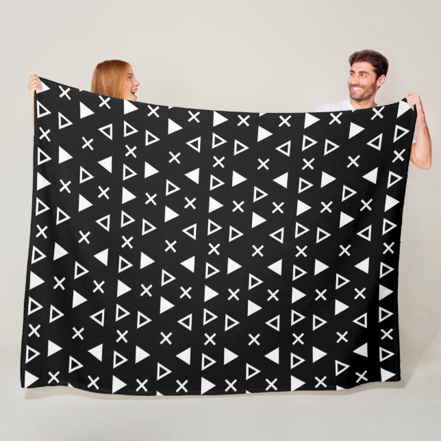 Geo Line Triangle Fleece Blanket (In Situ)