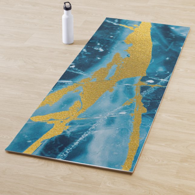 Geode Agate Gemstone Blue and Gold Yoga Mat (In Situ)