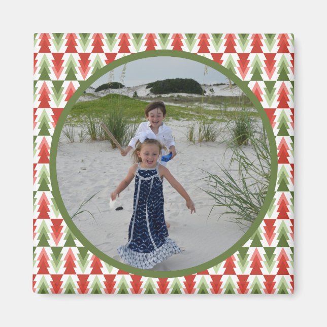 Geometric Christmas Tree Grove Magnet (Front)