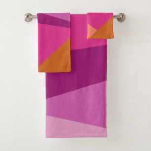 Geometric Color Block Shapes in Purple Magenta Bath Towel Set