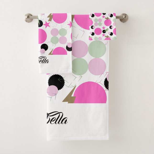 Geometric graphic power girl bath towel set (Insitu)