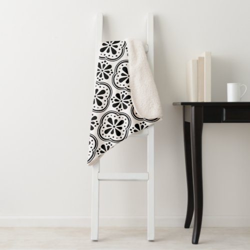 Geometric Pattern Black White  Sherpa Blanket