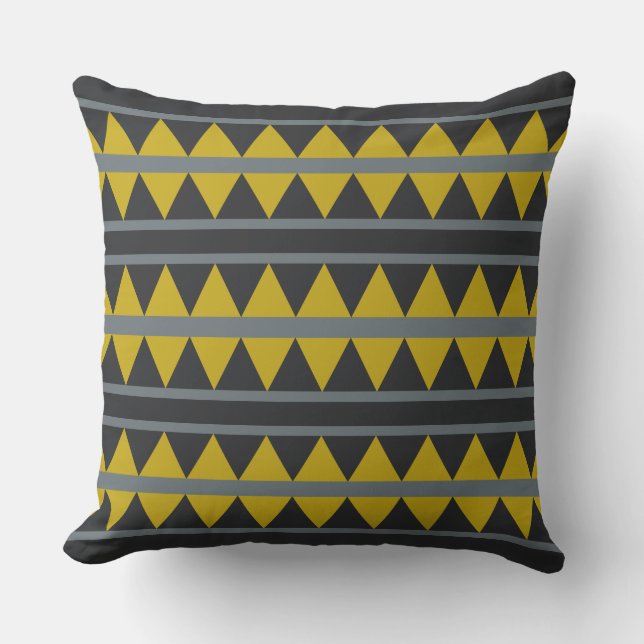 Geometric pattern throw pillows (Front)