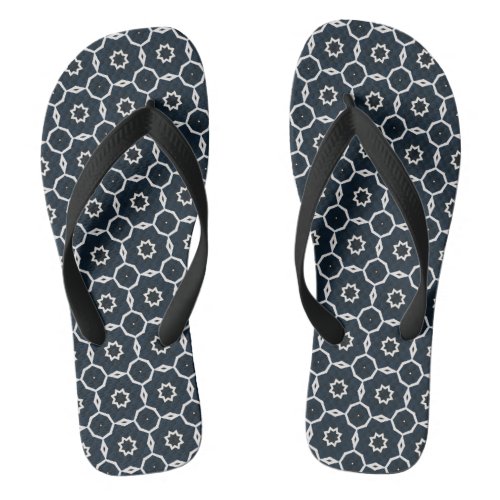 Geometric printed flip flops