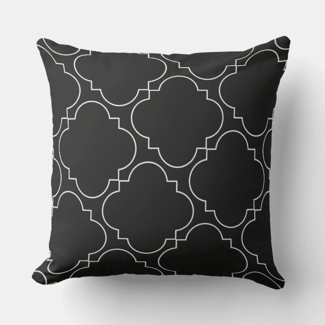 Geometric Quatrefoil Pattern Black And White Outdoor Pillow (Front)