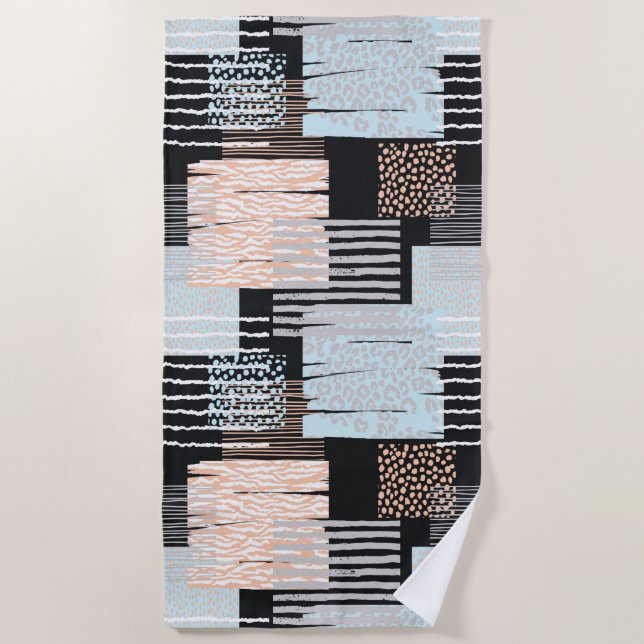 Geometric shapes and stripes beach towel (Front)