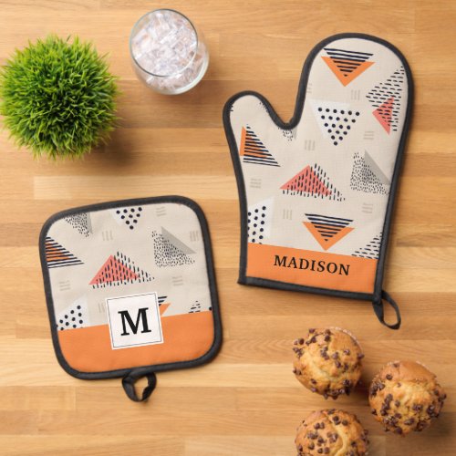 Geometric Triangle Hand Drawn Pattern Oven Mitt  Pot Holder Set