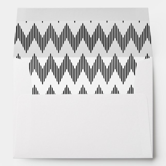 Geometric zigzag pattern envelope (Back (Bottom))
