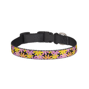 Gerbera flowers pattern, background pet collar
