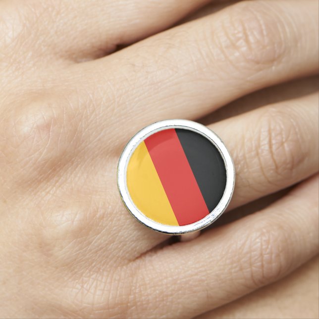 GERMAN FLAG COLORS RING (In Situ)