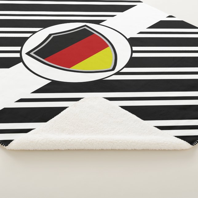 German flag sherpa blanket (3/4)