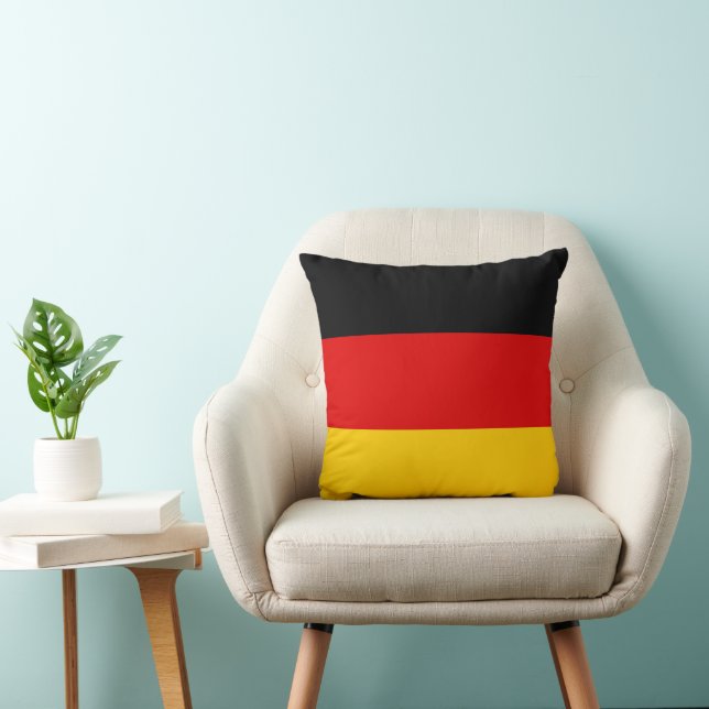 German flag throw pillow (Chair)