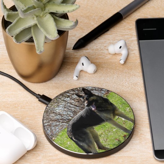 German Shepherd Dog Wireless Charger (Desk 2)
