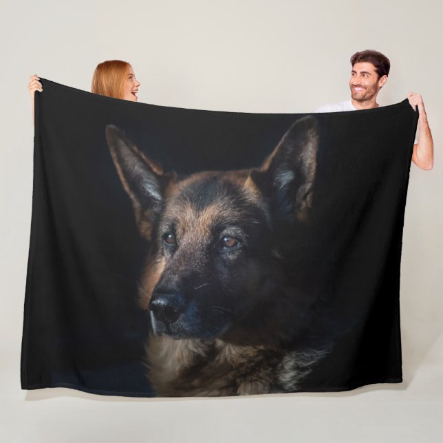 GERMAN SHEPHERD FLEECE BLANKET (In Situ)