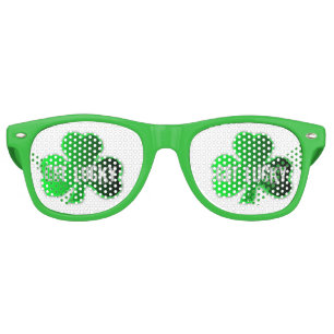 Get Lucky St Patrick Retro Party Glasses