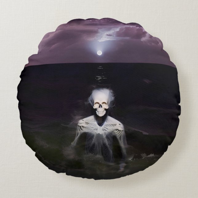 Ghost at Sea - Oil Painting Round Pillow (Front)