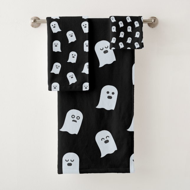 Ghost print bath towel set (Insitu)