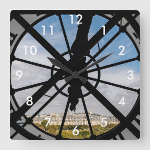 Giant glass clock at the Musée d'Orsay - Paris